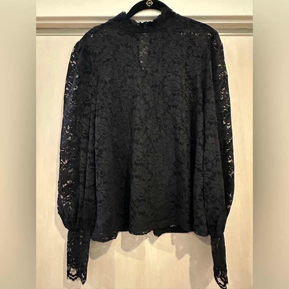 Aeom Black Lace Top